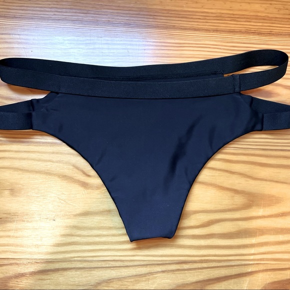 Mikoh swim. Medium black bottom. - Picture 3 of 3